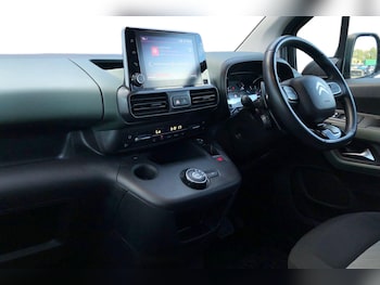 Used Citroen Berlingo 2020 for sale - 76761232: Photo