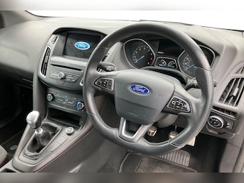 Used Ford Focus 2017 for sale - 78228678: Photo