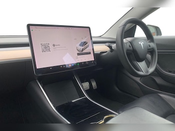 Used Tesla Model 3 2019 for sale - 79073173: Photo