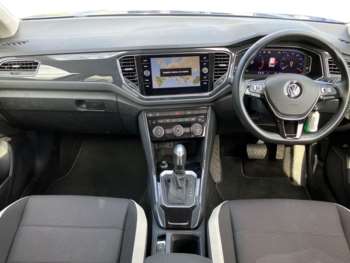 Used Volkswagen T-Roc 2020 for sale - 74785447: Photo