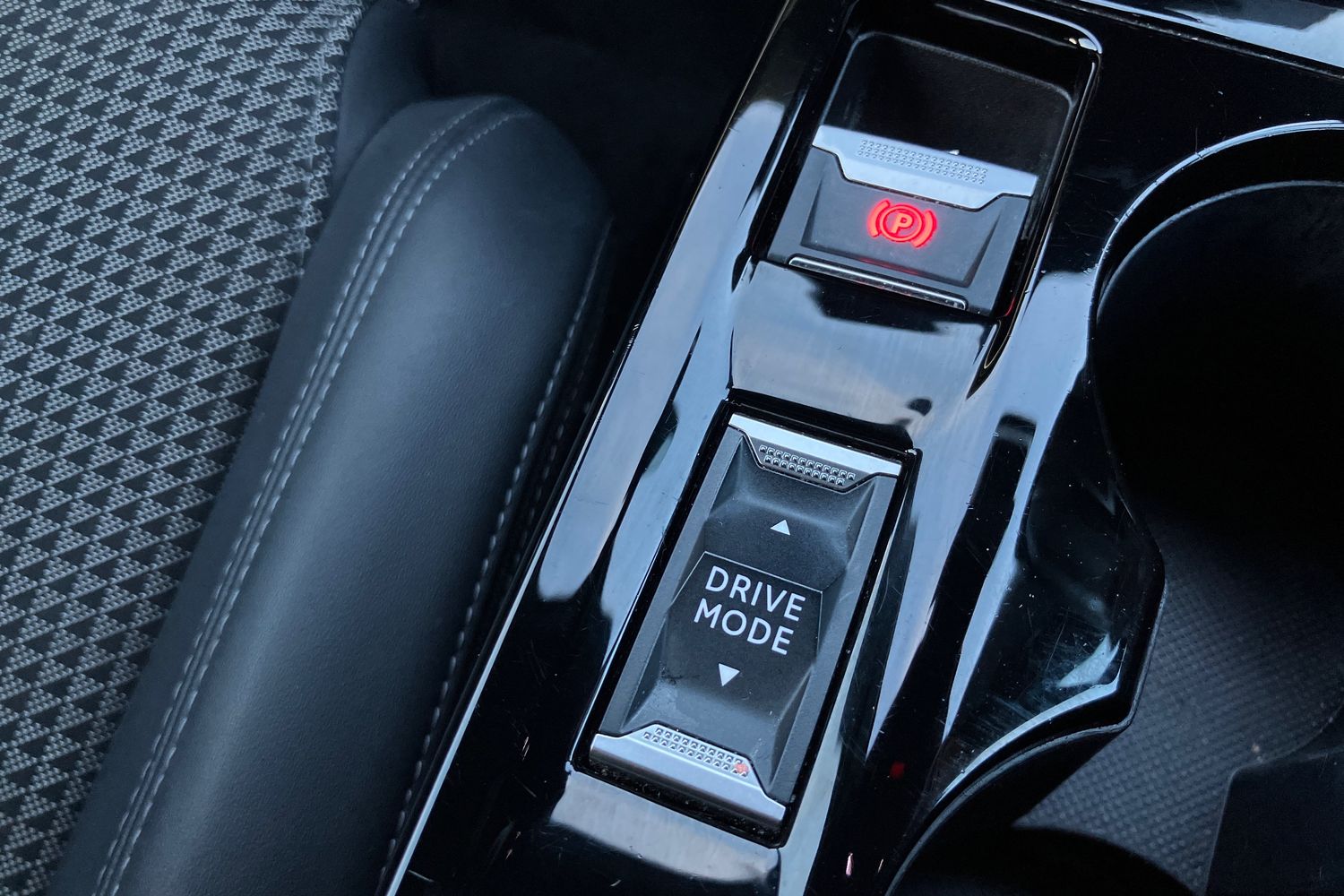 Used Peugeot 2008 2021 for sale - 76863371: Photo 15