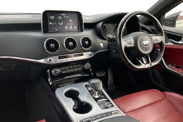 Used Kia Stinger 2019 for sale - 75385467: Photo 4