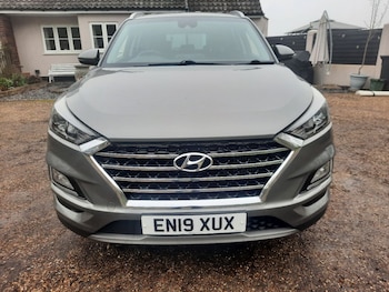Hyundai TUCSON feature image