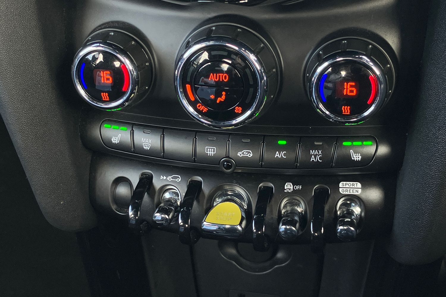 Used MINI Hatch 2022 for sale - 76798514: Photo 12