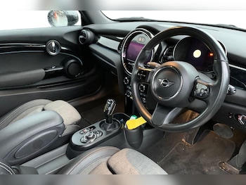 Used MINI Hatch 2022 for sale - 76798514: Photo