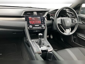 Used Honda Civic 2019 for sale - 76274845: Photo 4