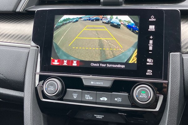 Used Honda Civic 2019 for sale - 76274845: Photo 8