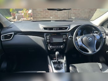 Used Nissan Qashqai 2017 for sale - 78273405: Photo