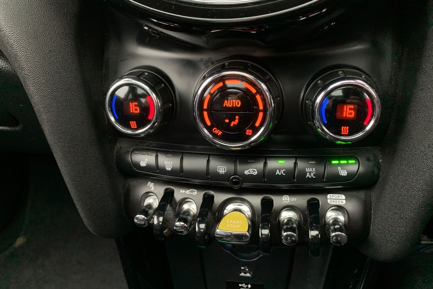 Used MINI Hatch 2021 for sale - 76662155: Photo 11