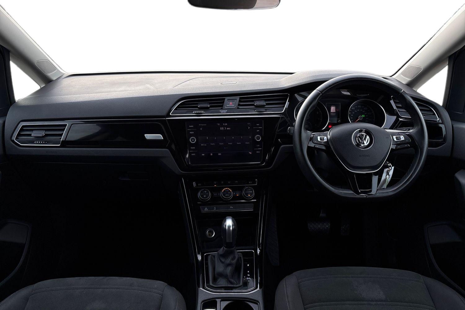 Used Volkswagen Touran 2020 for sale - 77935609: Photo 3