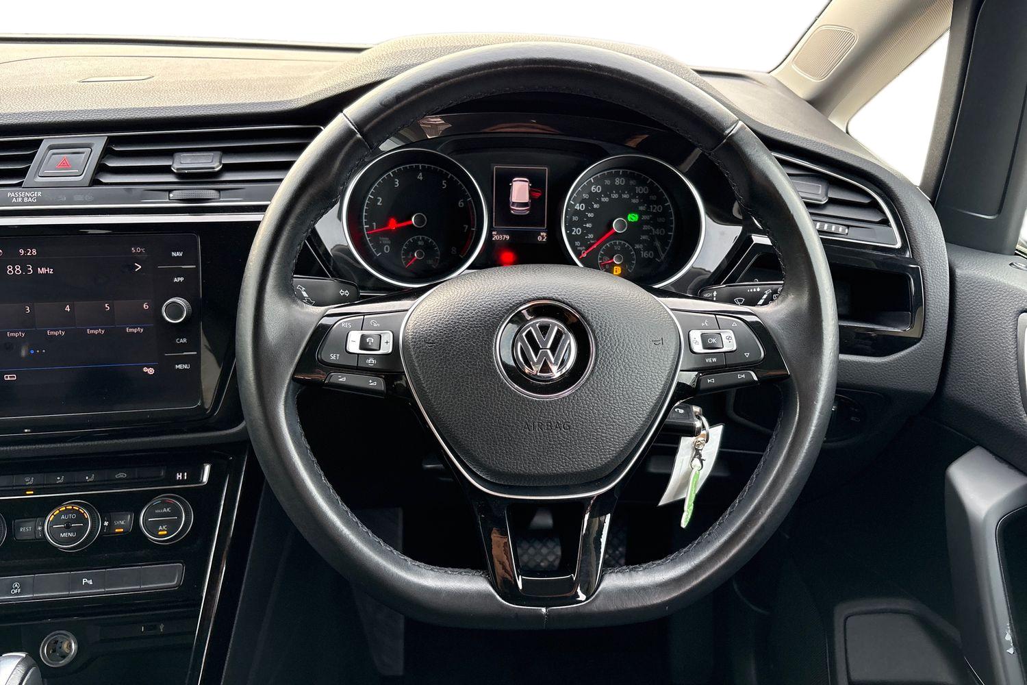 Used Volkswagen Touran 2020 for sale - 77935609: Photo 4