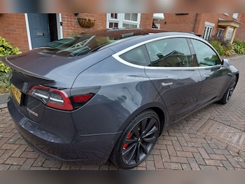 Used Tesla Model 3 2019 for sale - 75908985: Photo