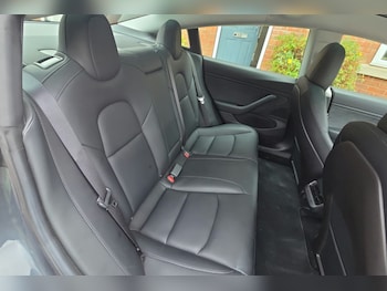 Used Tesla Model 3 2019 for sale - 75908985: Photo