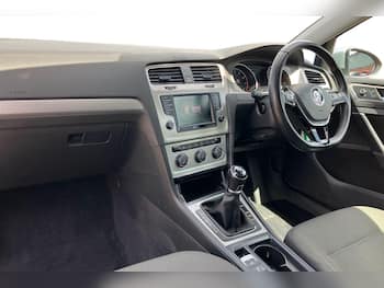 Used Volkswagen Golf 2017 for sale - 79696553: Photo