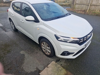 2023 - 1.0 Tce Expression 5dr CVT