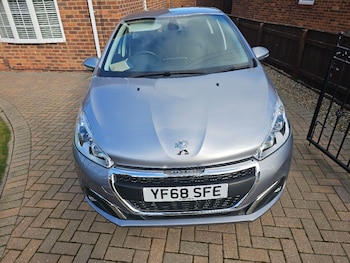 Used Peugeot 208 2018 for sale - 77834862: Photo