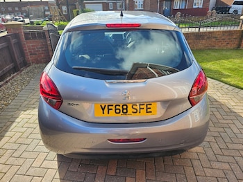 Used Peugeot 208 2018 for sale - 77834862: Photo