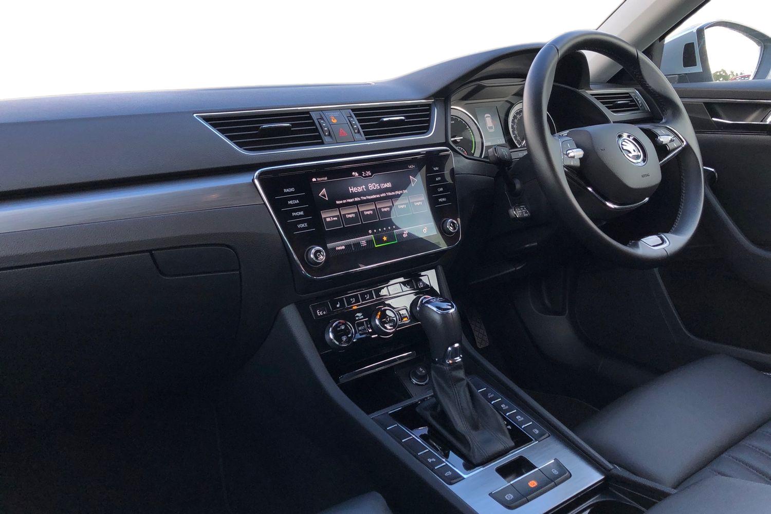 Used Skoda Superb 2021 for sale - 76224679: Photo 4