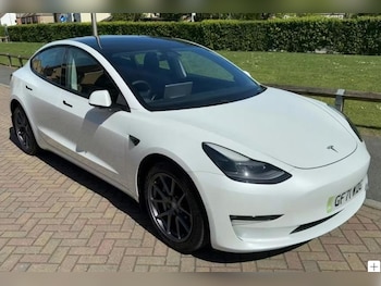 Used Tesla Model 3 2021 for sale - 79082817: Photo