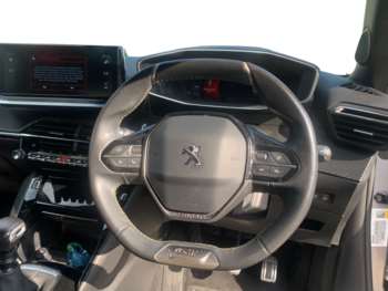 Used Peugeot 2008 2021 for sale - 74603607: Photo