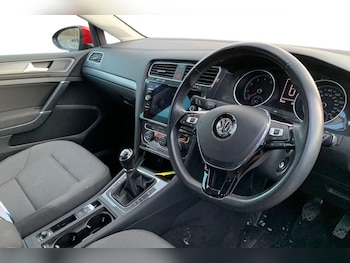 Used Volkswagen Golf 2020 for sale - 76774539: Photo