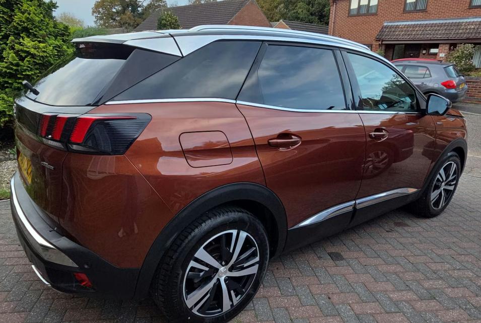 Used Peugeot 3008 2017 for sale - 76798529: Photo 2