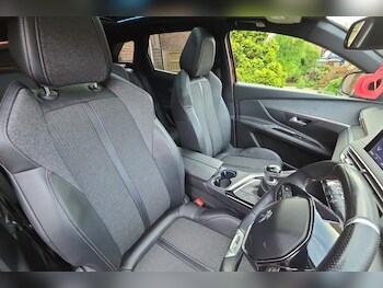 Used Peugeot 3008 2017 for sale - 76798529: Photo