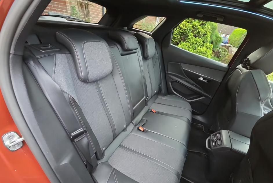 Used Peugeot 3008 2017 for sale - 76798529: Photo 4