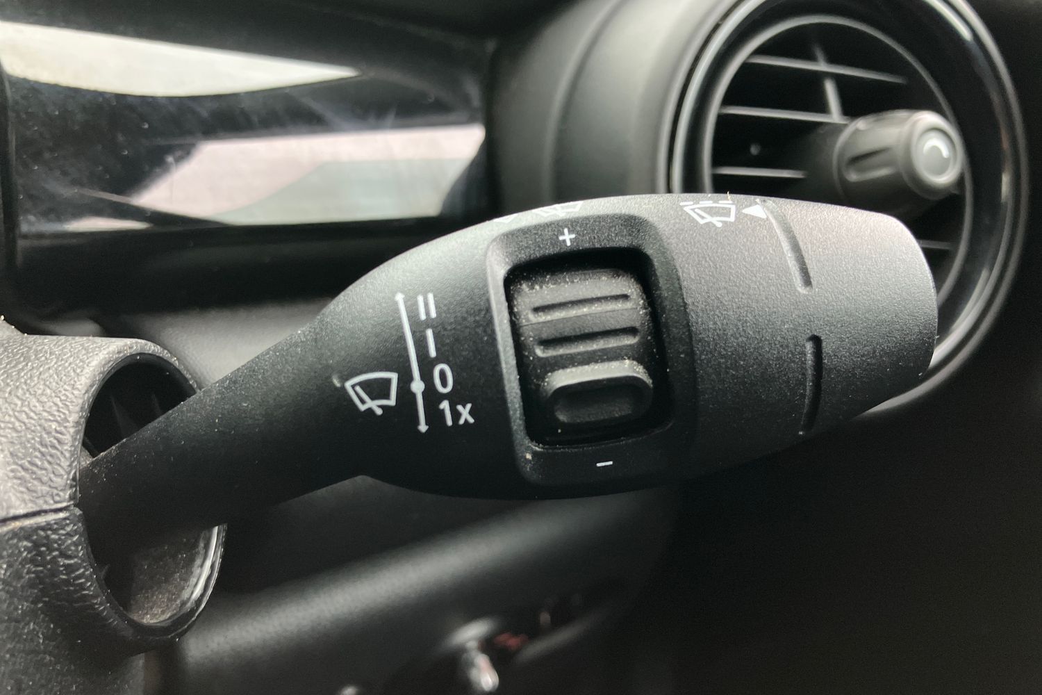 Used MINI Convertible 2017 for sale - 76218563: Photo 15