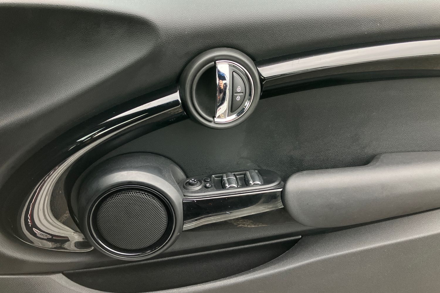 Used MINI Convertible 2017 for sale - 76218563: Photo 18