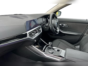 Used BMW 3 Series 2021 for sale - 77787603: Photo