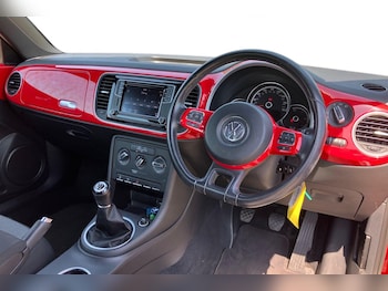 Used Volkswagen Beetle 2016 for sale - 78703103: Photo