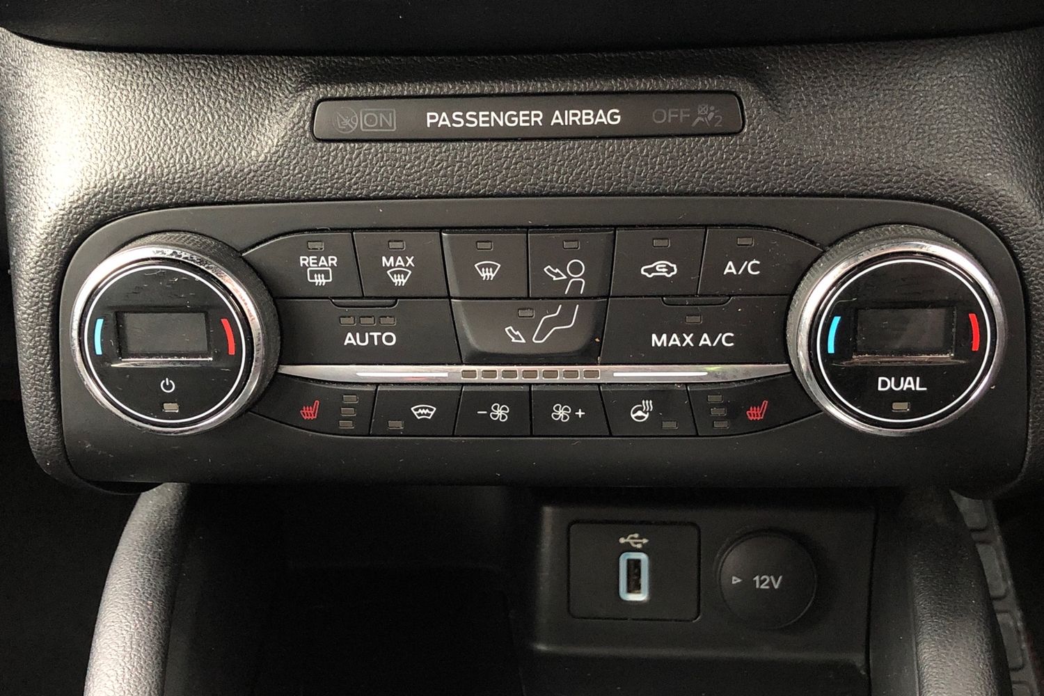 Used Ford Focus 2020 for sale - 76798519: Photo 11