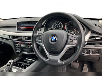 Used BMW X5 2018 for sale - 76077390: Photo