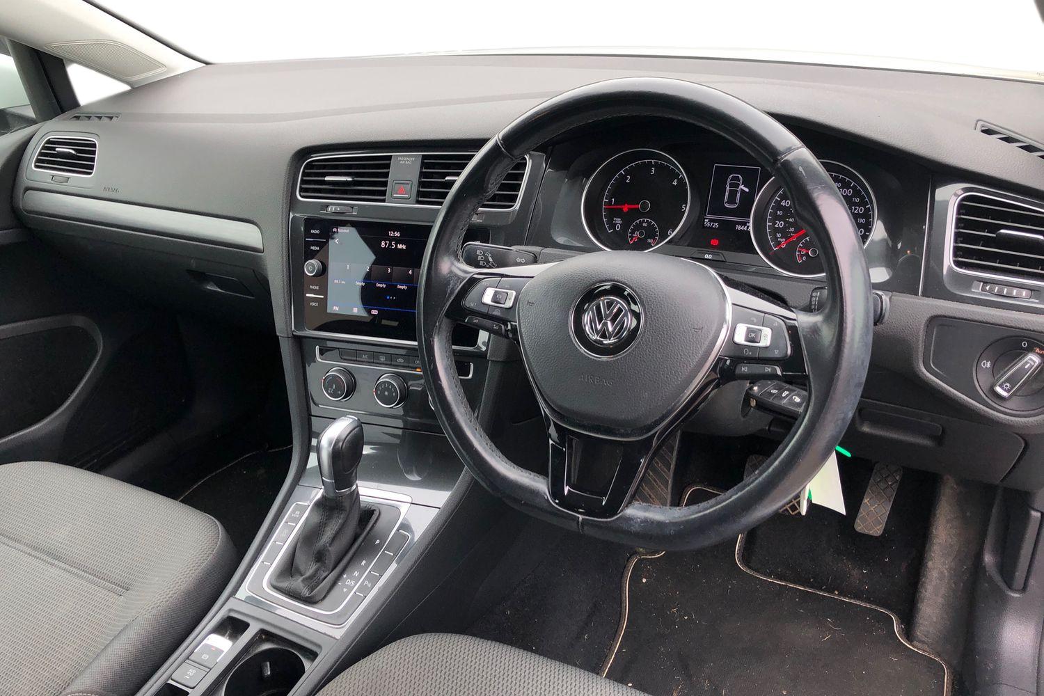 Used Volkswagen Golf 2018 for sale - 76115080: Photo 3