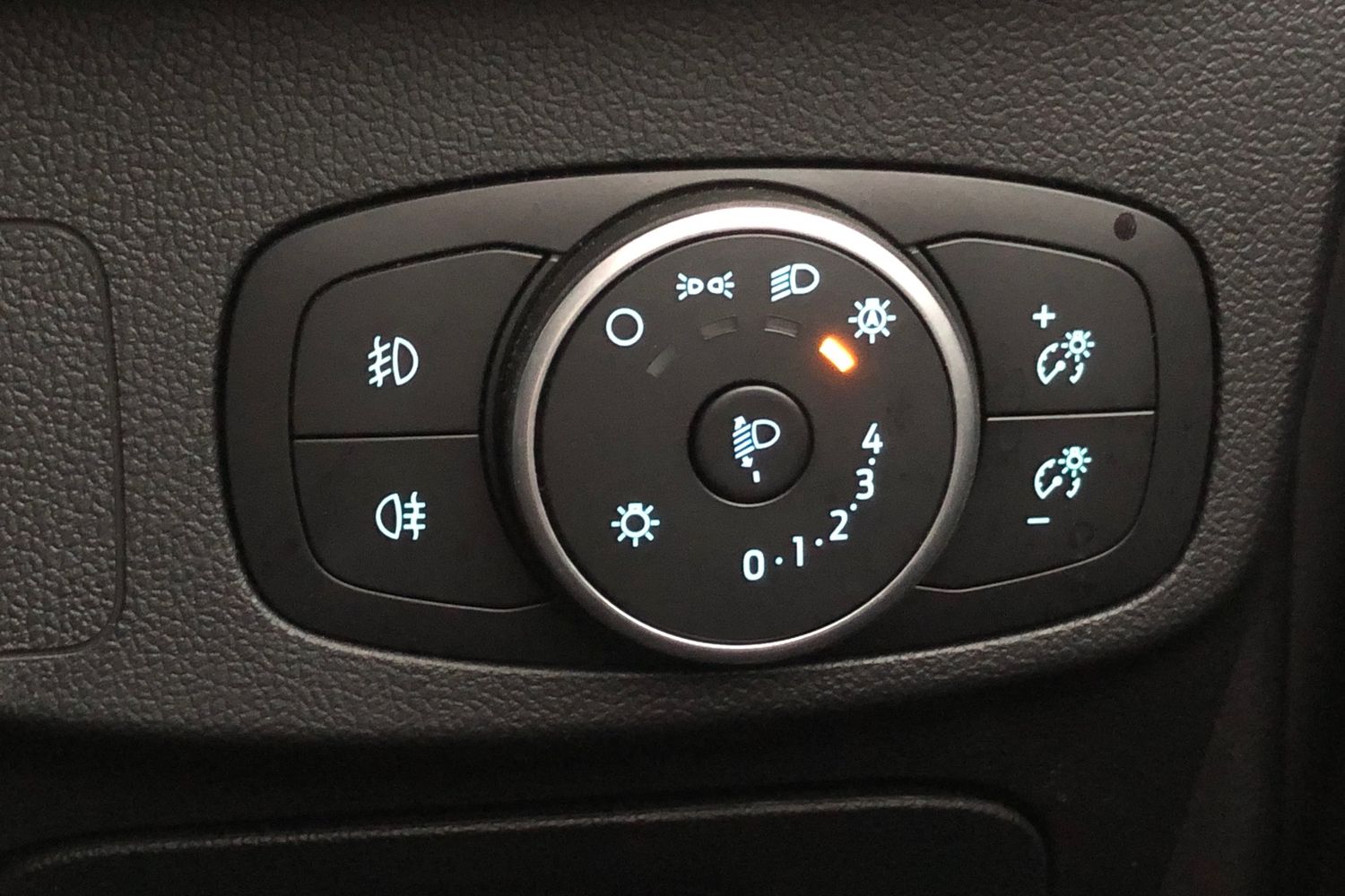 Used Ford Focus 2020 for sale - 77026599: Photo 17