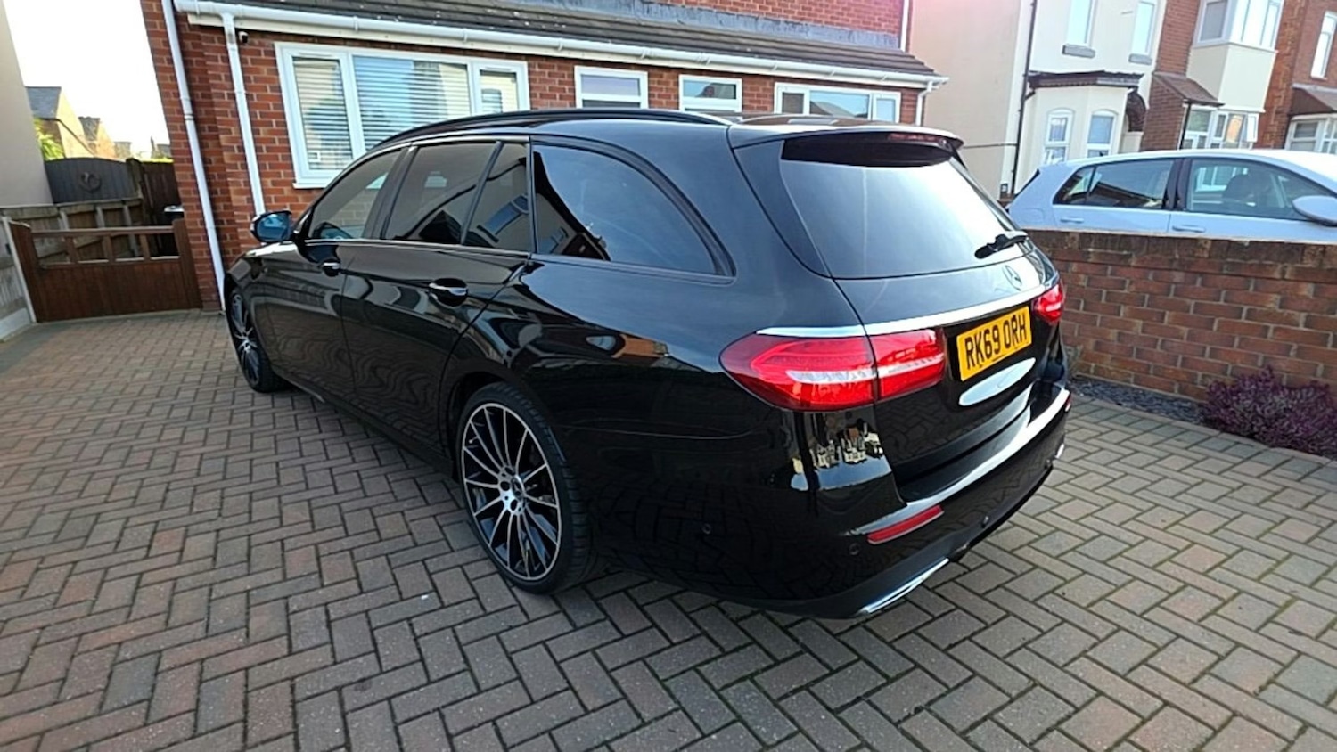 Used Mercedes-Benz E Class 2019 for sale - 78024861: Photo 3