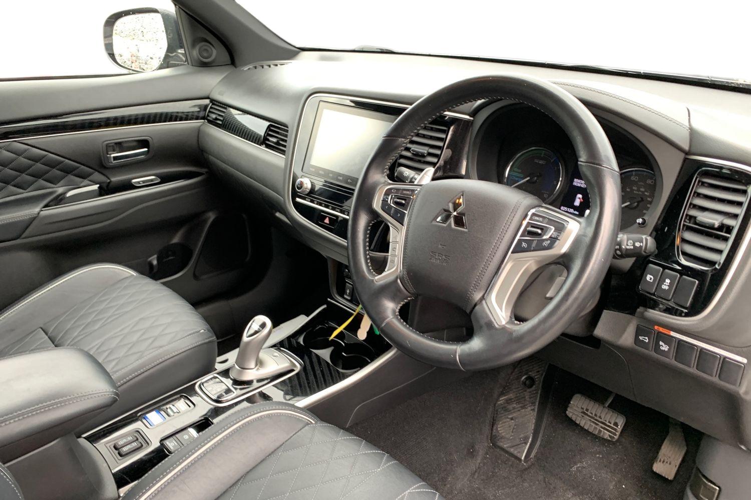 Used Mitsubishi Outlander 2021 for sale - 76836223: Photo 3