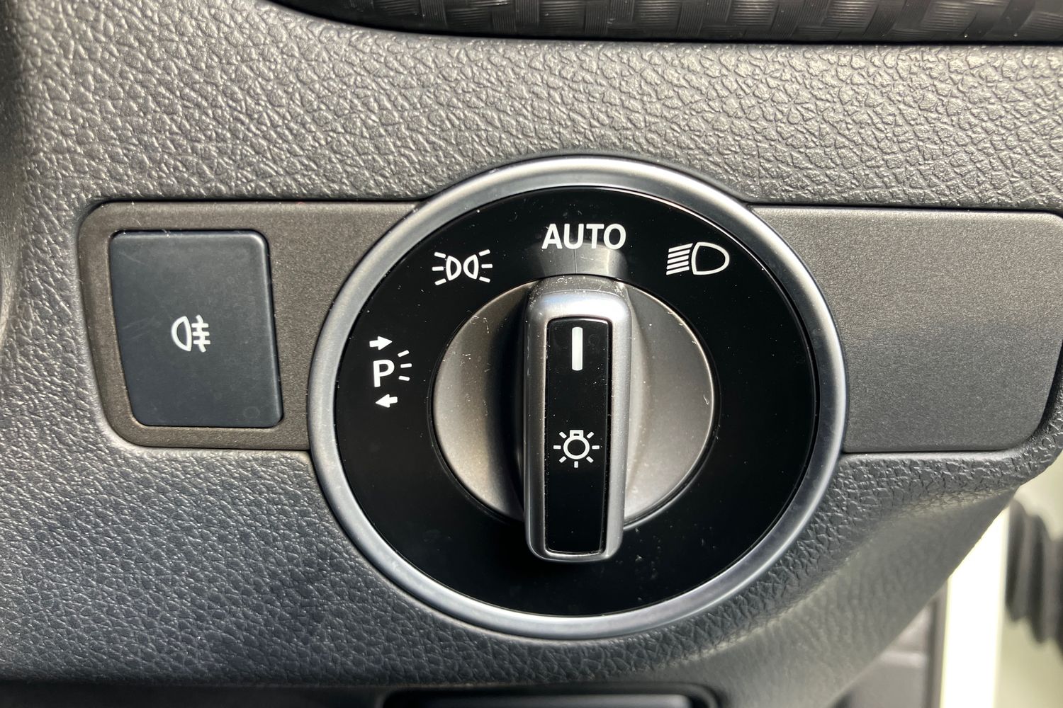 Used Mercedes-Benz A-Class 2016 for sale - 76300071: Photo 21