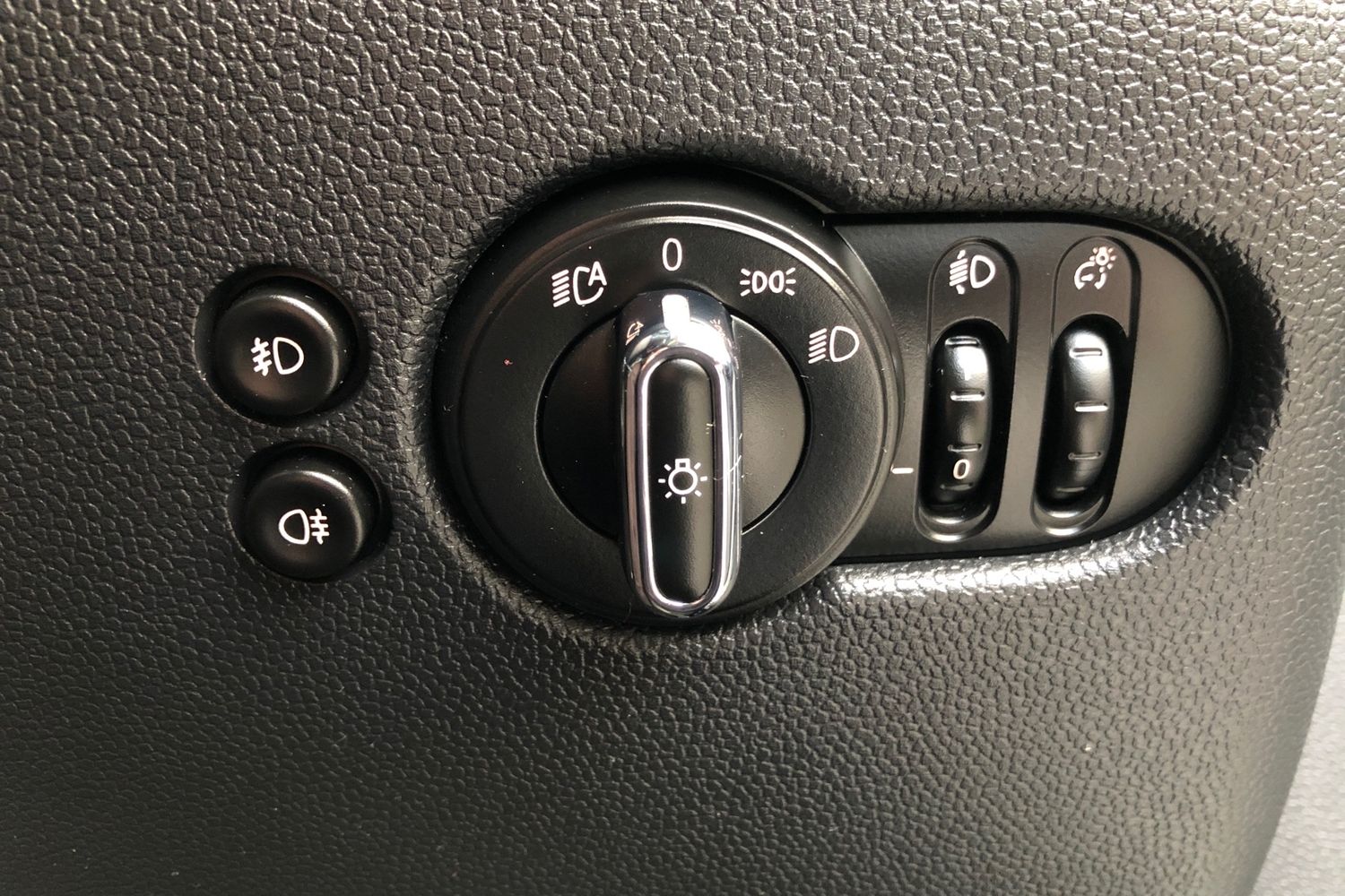 Used MINI Hatch 2019 for sale - 76739450: Photo 14