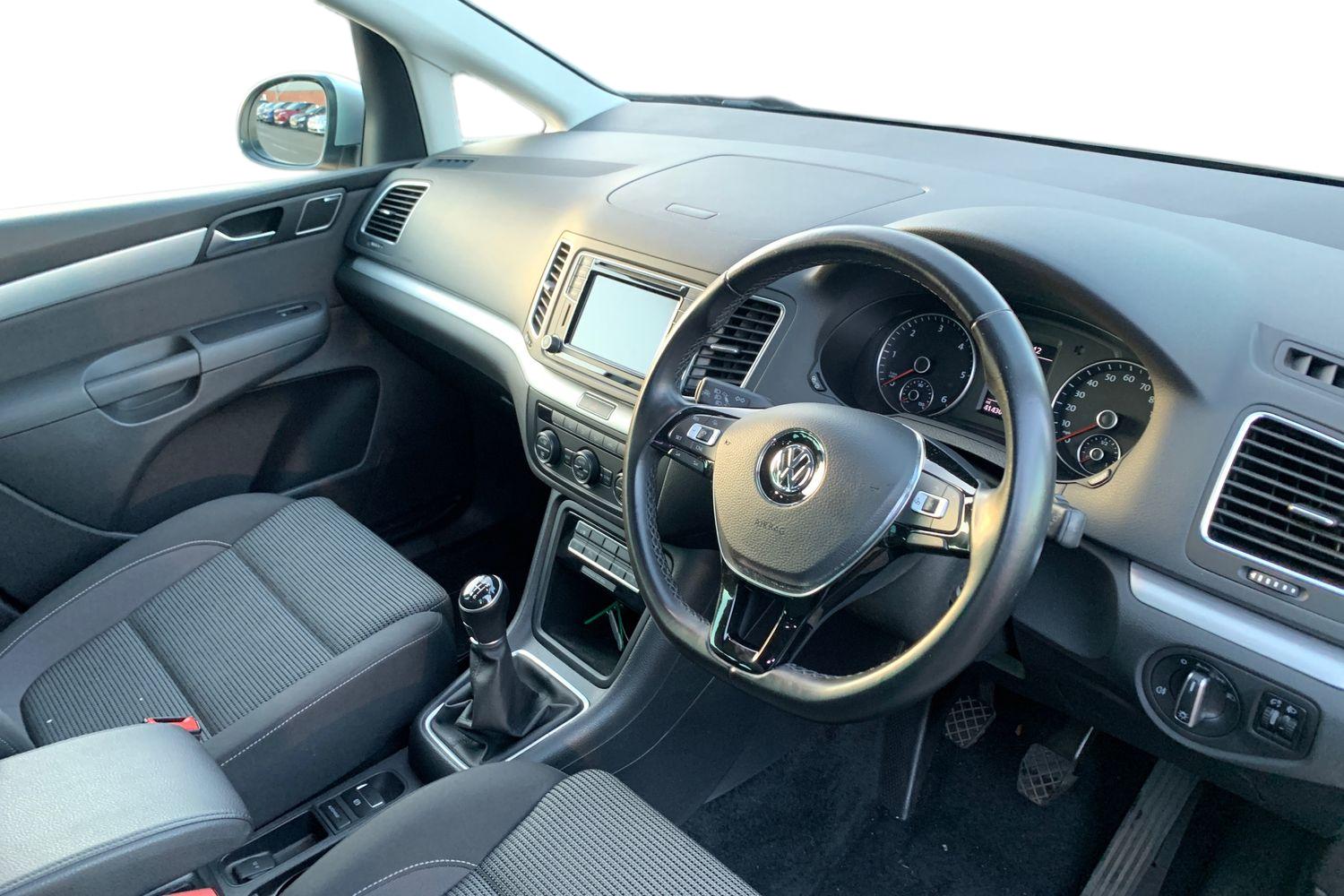 Used Volkswagen Sharan 2019 for sale - 76406100: Photo 3