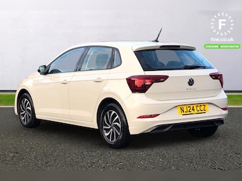 Used Volkswagen Polo 2024 for sale - 76503016: Photo
