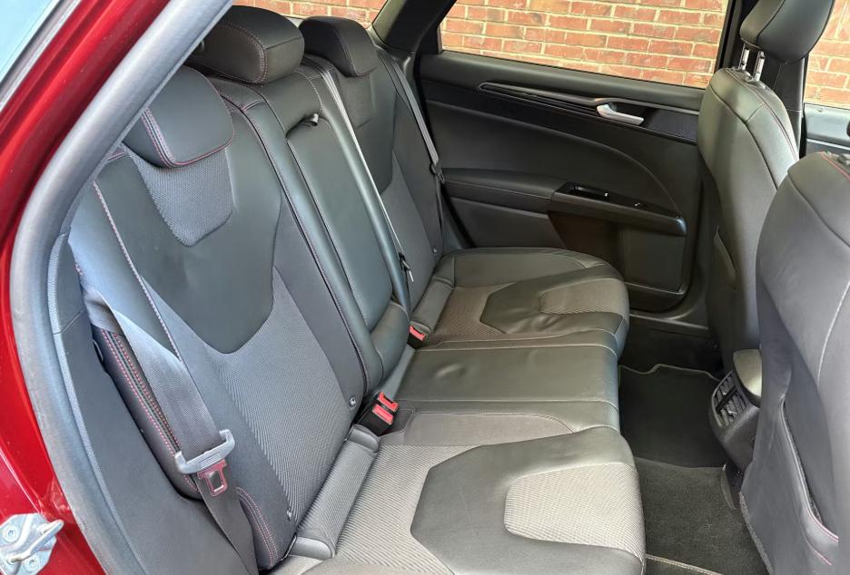 Used Ford Mondeo 2018 for sale - 77700703: Photo 4