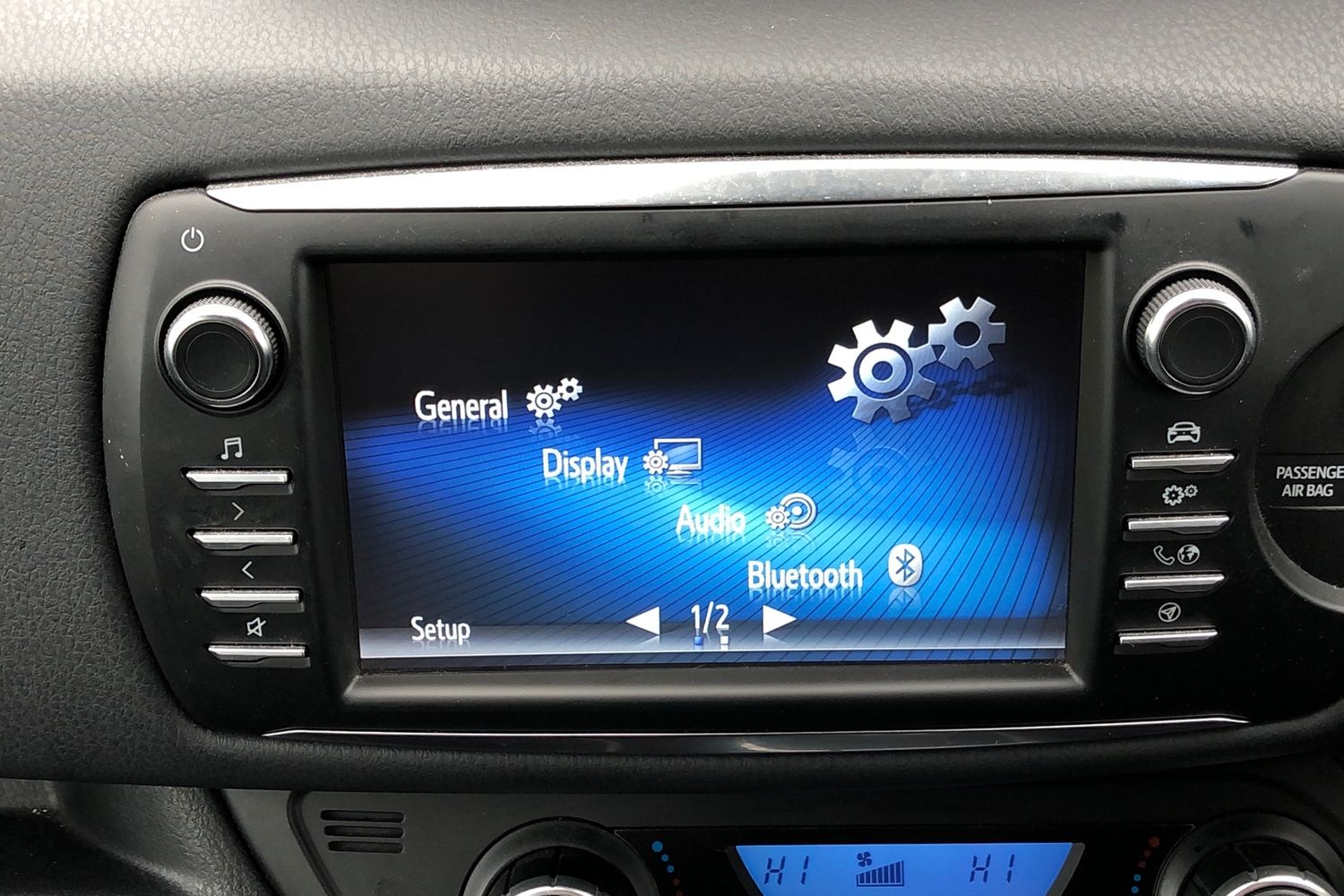 Used Toyota Yaris 2019 for sale - 77158875: Photo 10