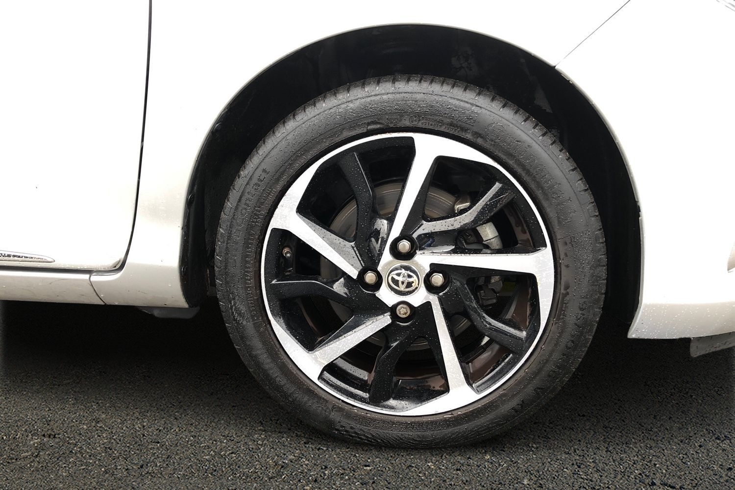 Used Toyota Yaris 2019 for sale - 77158875: Photo 18