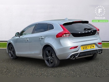 Used Volvo V40 2017 for sale - 79338411: Photo
