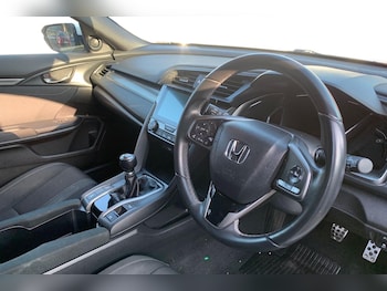 Used Honda Civic 2019 for sale - 78612334: Photo