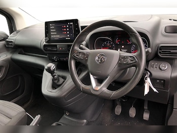 Used Vauxhall Combo Life 2022 for sale - 76236744: Photo