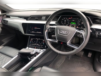 Used Audi e-tron 2021 for sale - 75975222: Photo
