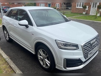 Audi - Q2